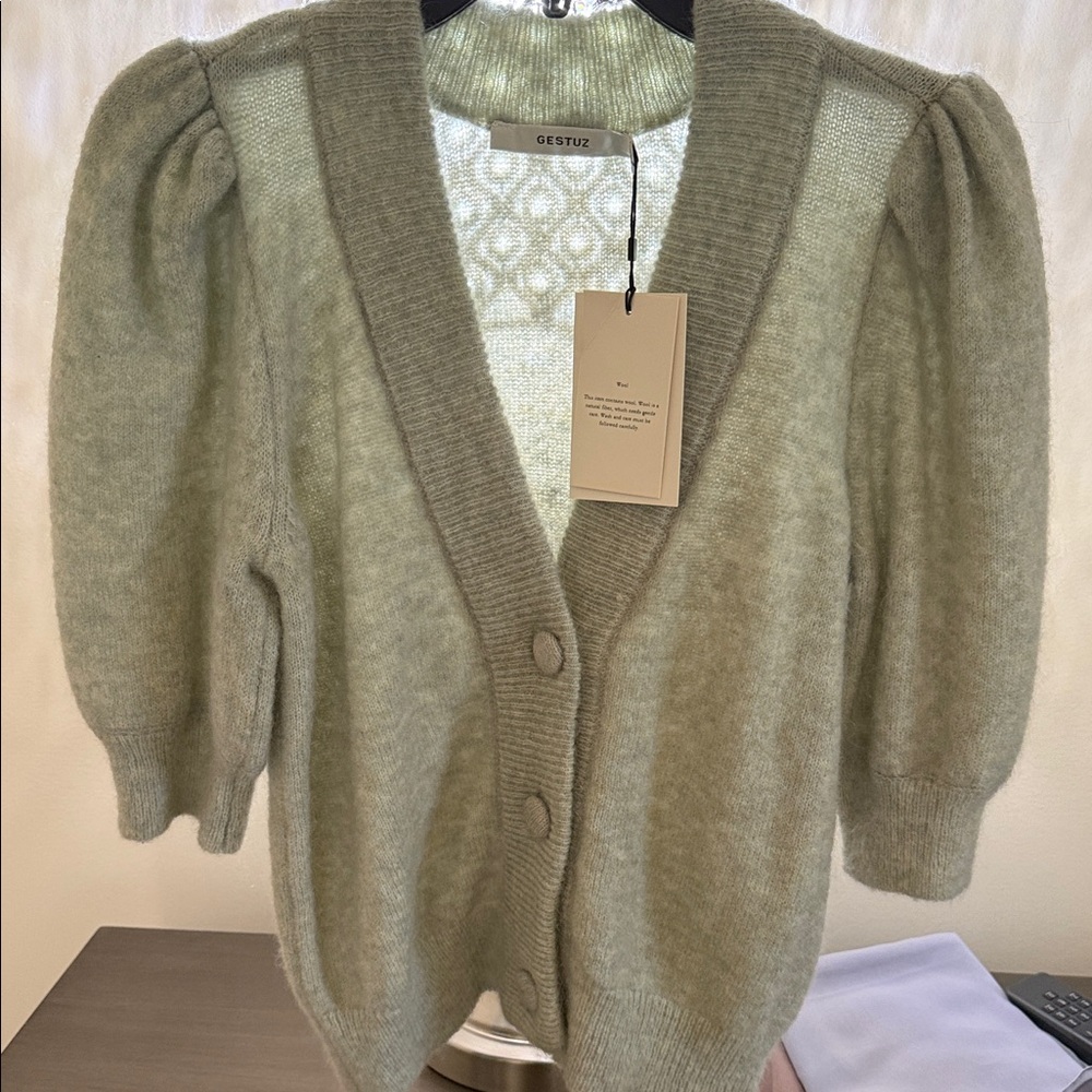 Women's Green Sweater